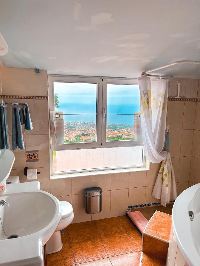Sun-Soaked Apt W Patio, Balcony & Garden - Aguilas لا أوروتافا المظهر الخارجي الصورة